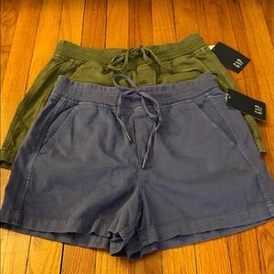 2 Pairs- NWT- GAP Women's Casual Shorts - Olive and Navy